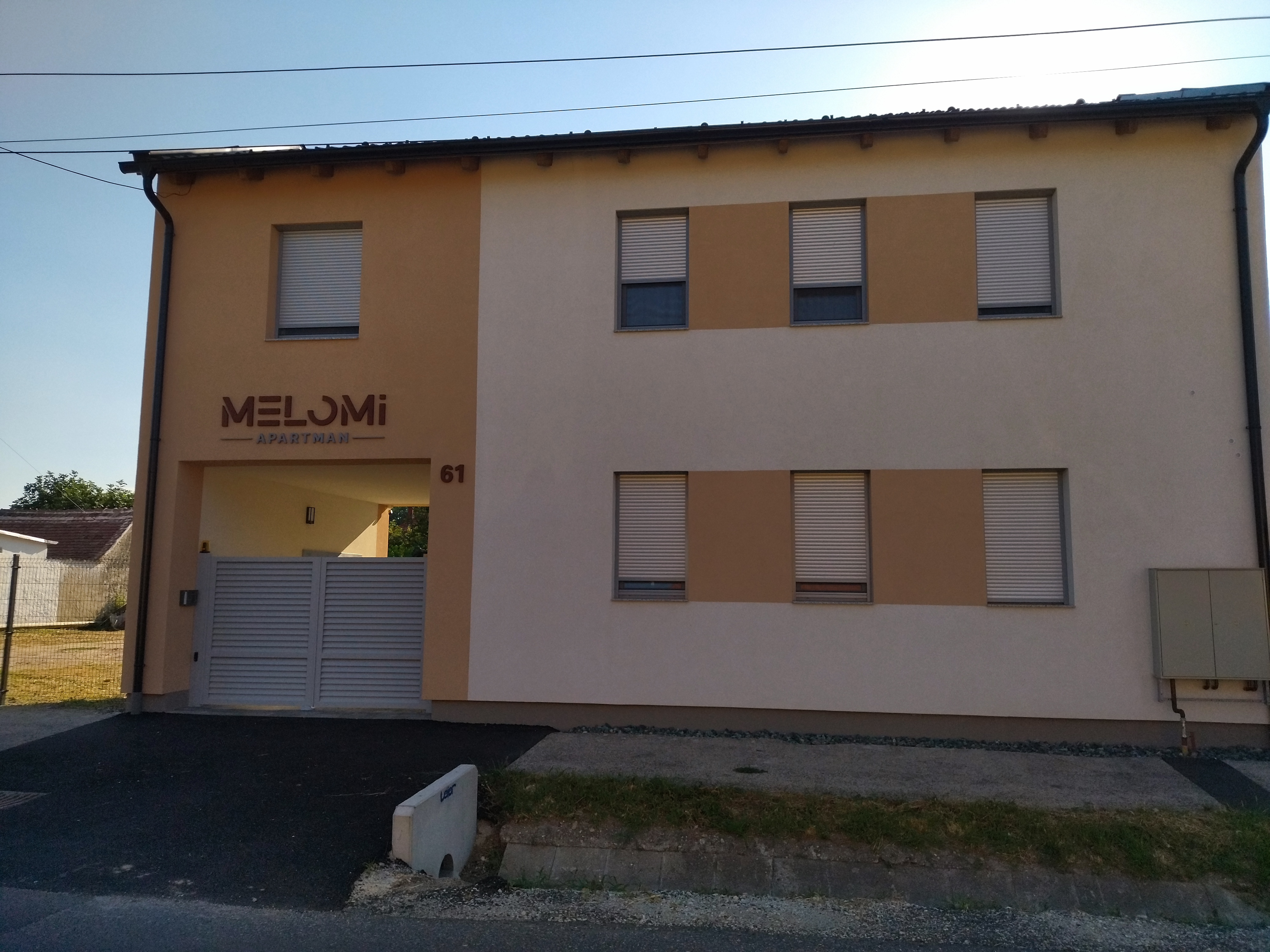 SINKA EXCLUSIVE BAU KFT.