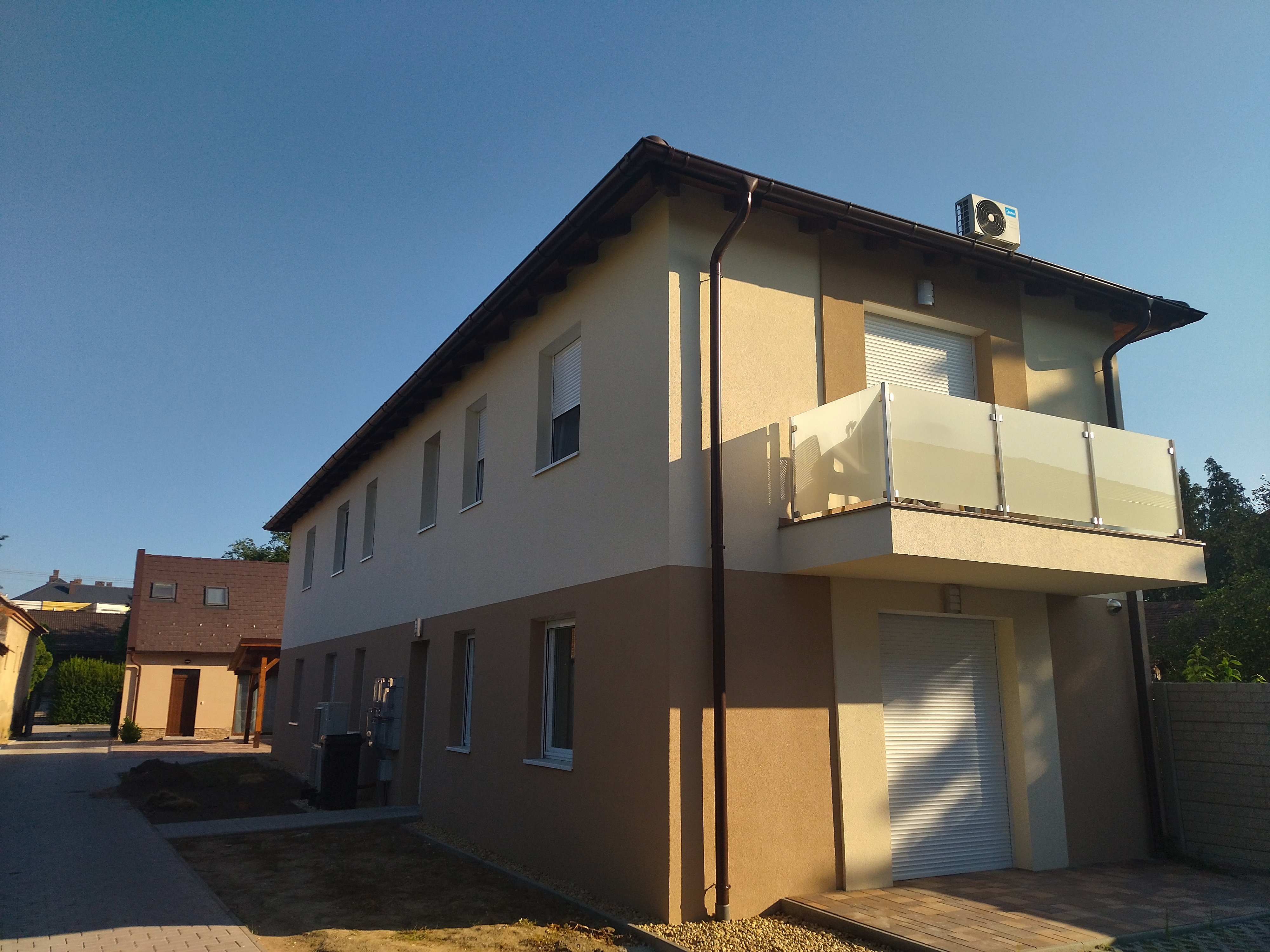 SINKA EXCLUSIVE BAU KFT.