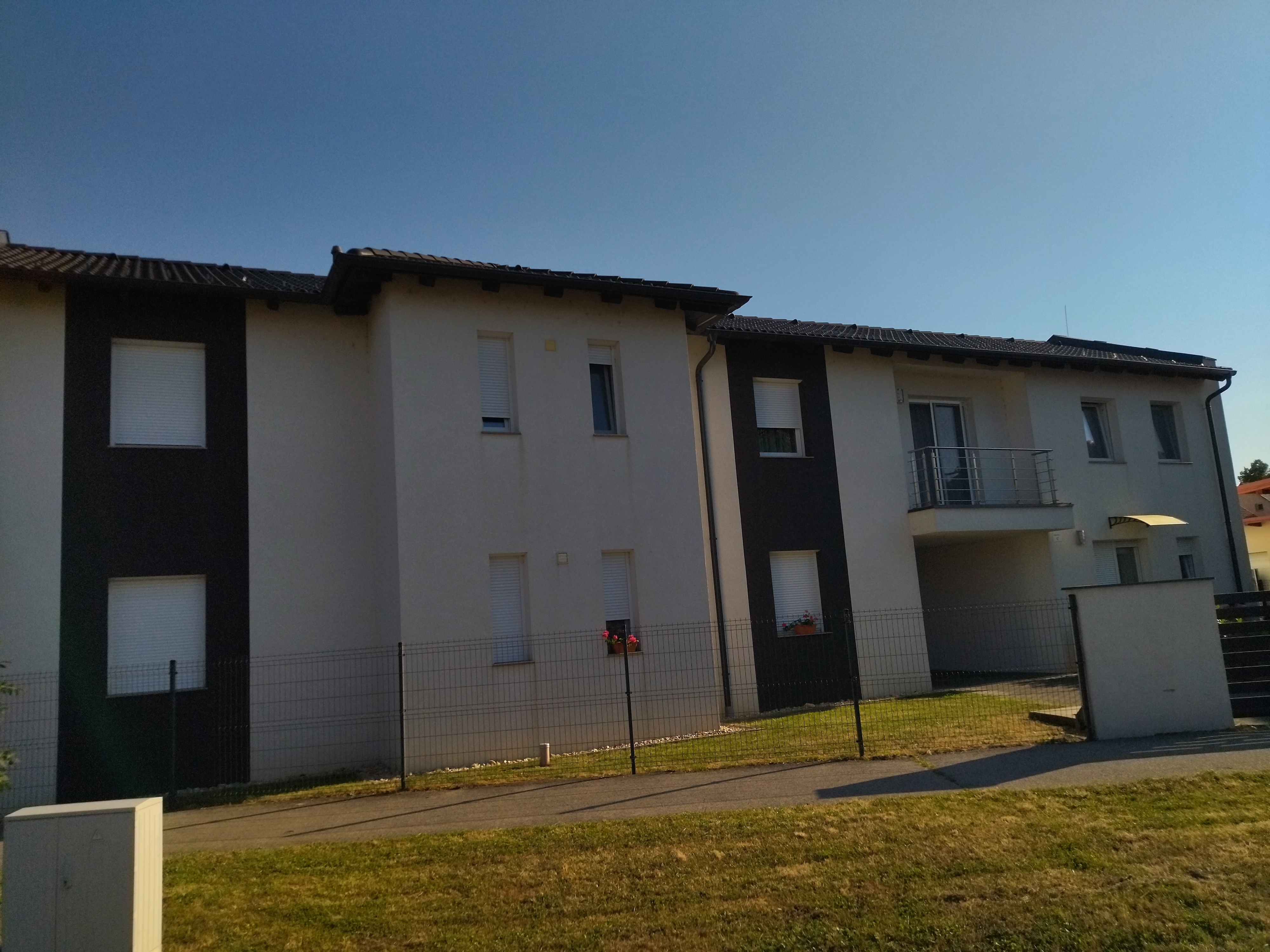 SINKA EXCLUSIVE BAU KFT.